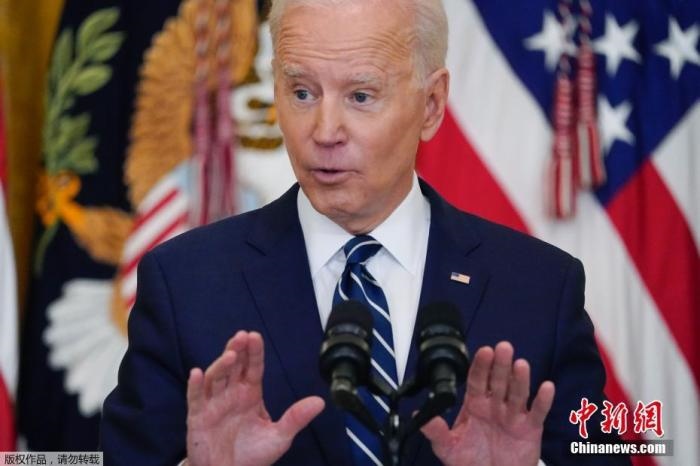 當(dāng)?shù)貢r(shí)間3月25日，美國總統(tǒng)拜登舉行了上任60多天來的首場正式新聞記者會，回答了邊境危機(jī)、控槍、基建計(jì)劃等熱點(diǎn)問題。