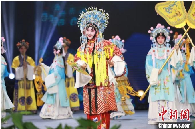 圖為，漢劇《貴妃醉酒》演出現(xiàn)場(chǎng) 武漢文旅局供圖