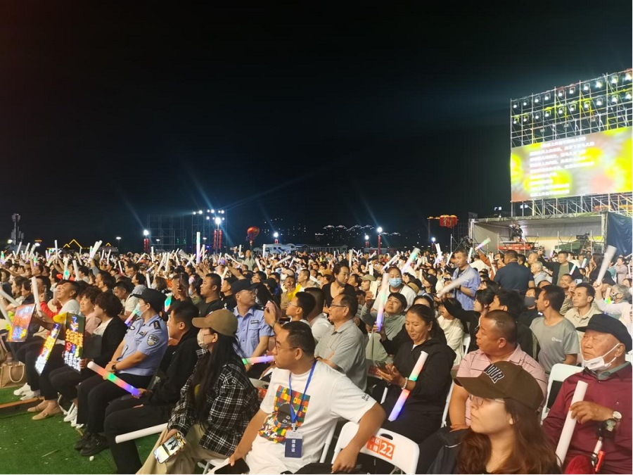 “如七而遇 相思烏?！边@場(chǎng)七夕主題音樂會(huì)甜出圈665.png