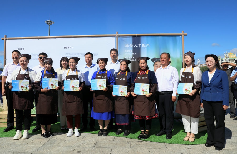 1724311286125528.jpg 7O5A2275_副本.jpg