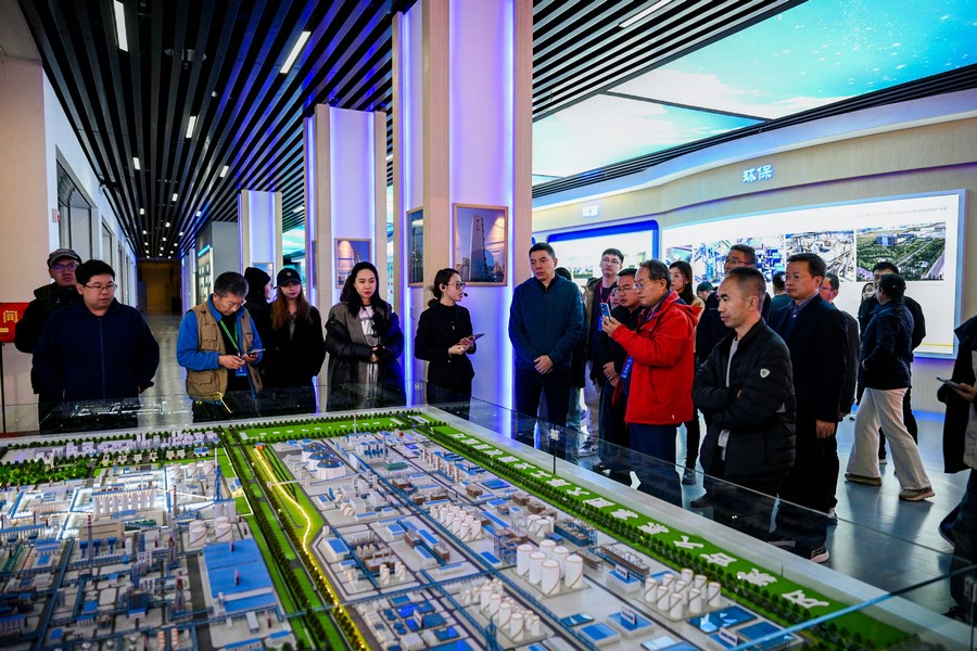 1731155902822165.jpg 2fab_17880_eff_preview_6ac9b485-487b-4cd4-8bbc-c28032fa8bb6.jpg