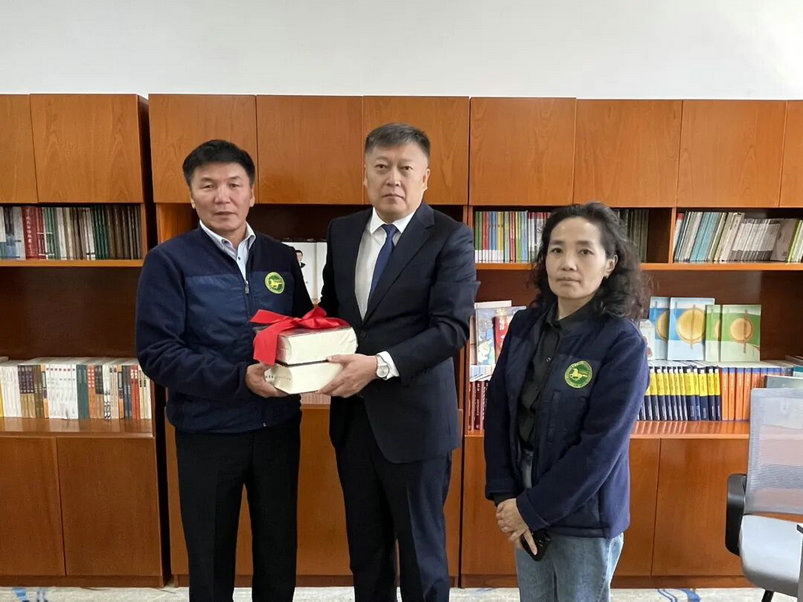 1758195889731583.jpg 蒙古4.jpg