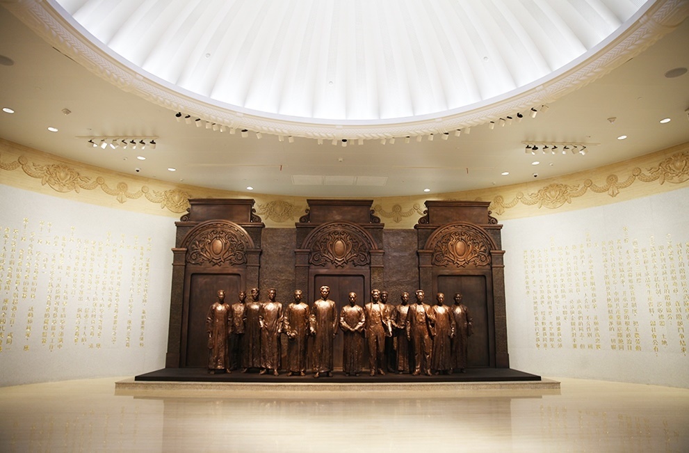 中共一大紀念館序廳。人民網(wǎng)記者 楊文全攝