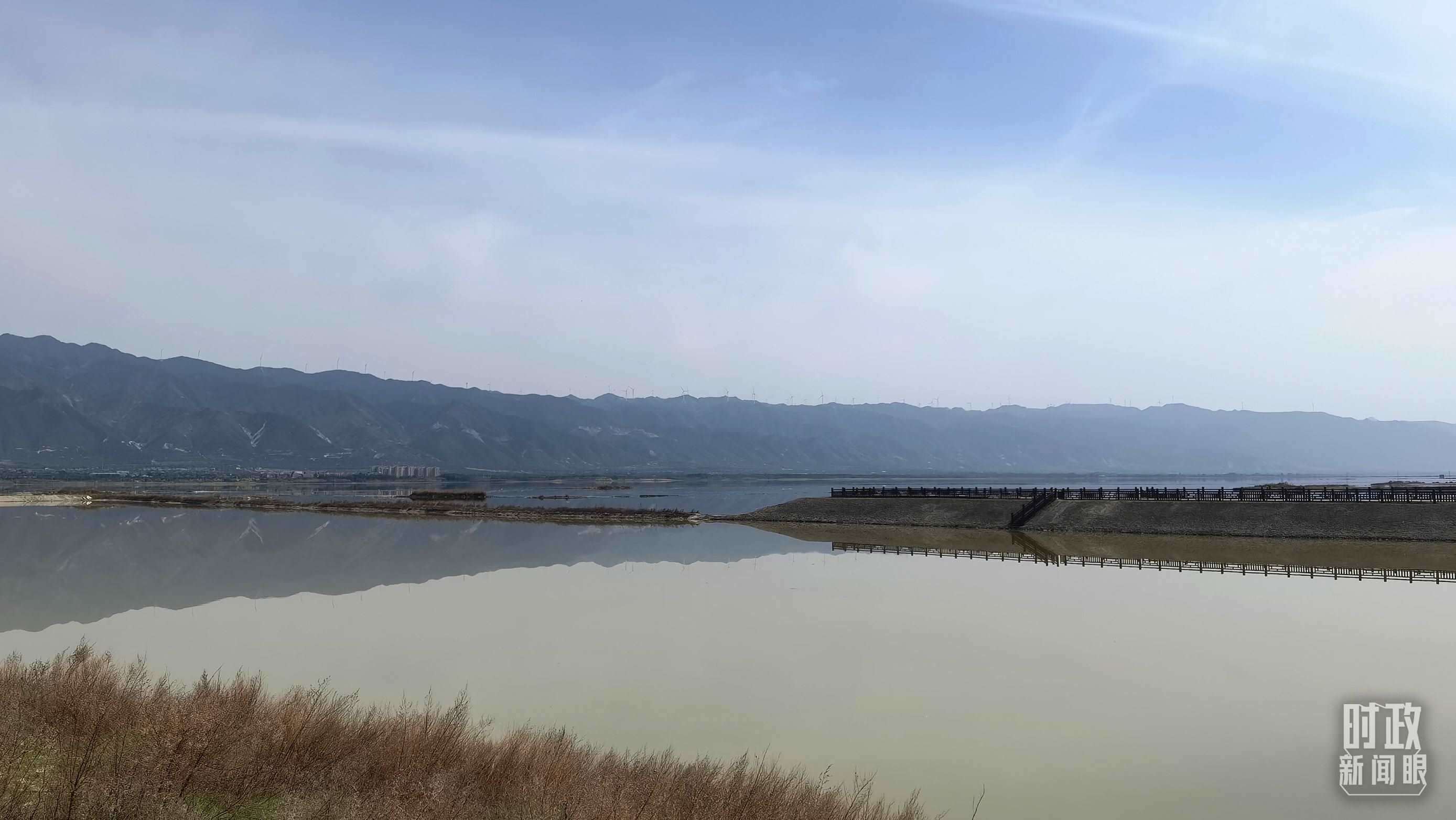△運(yùn)城鹽湖。（總臺(tái)央視記者馬亞陽(yáng)拍攝）