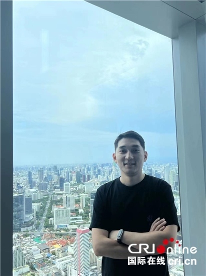 （遇見(jiàn)中國(guó)）吉爾吉斯斯坦商人納倫：人生每一個(gè)小目標(biāo)都離不開(kāi)中國(guó)的發(fā)展_fororder___172.100.100.3_temp_9500031_1_9500031_1_1_17511878-94c9-42f2-8d07-1339a08476cd