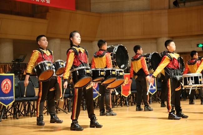 “樂(lè)動(dòng)金帆 ‘藝’起交響”為主題的專場(chǎng)音樂(lè)會(huì)現(xiàn)場(chǎng)。主辦方供圖