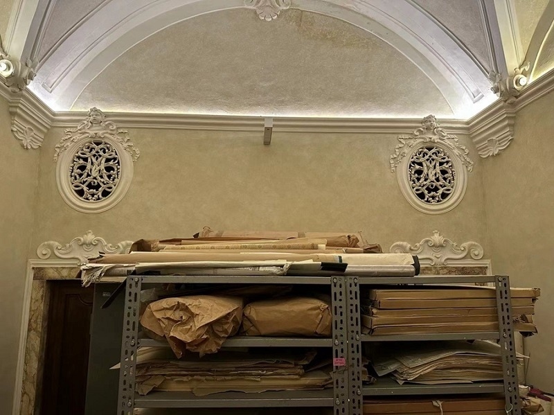 美第奇洛倫佐圖書館保存古籍。中藝國際供圖