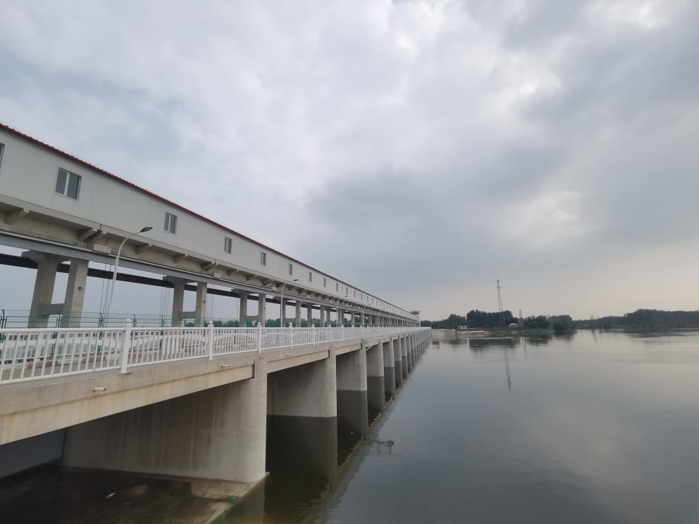 圖為獨(dú)流減河進(jìn)洪南閘。新華社記者 劉惟真 攝