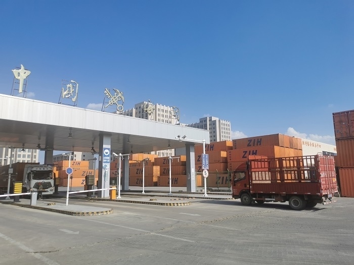 鄭州國際陸港海關(guān)監(jiān)管場所。鄭州車站海關(guān)供圖