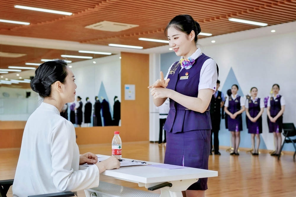 手語培訓(xùn)與考核。