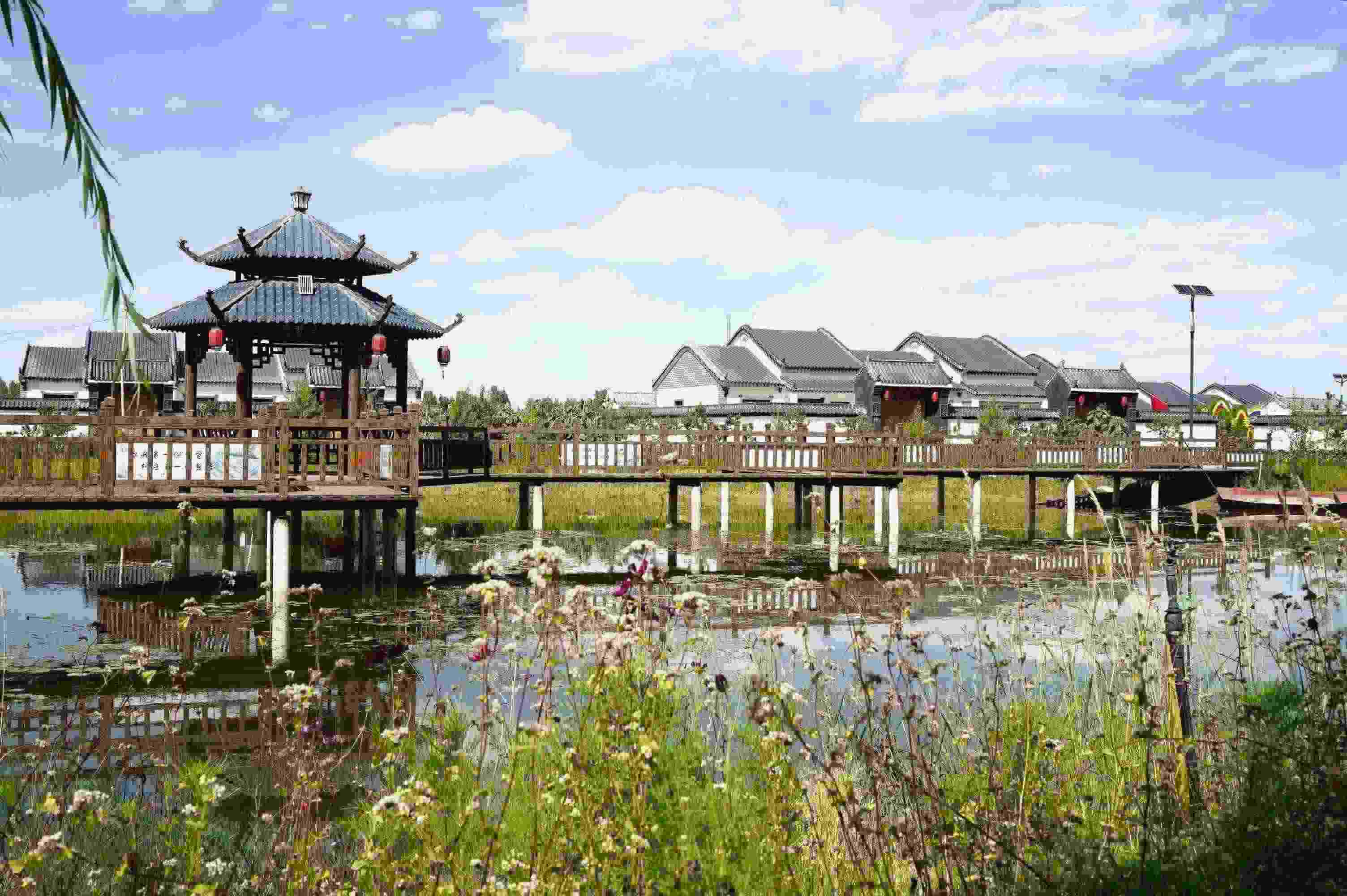 黃家堡村，筑夢新居。張文博攝