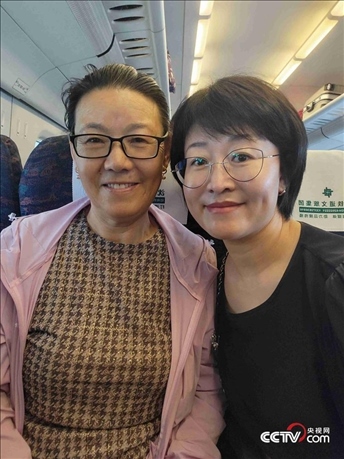 （呼群、寶力母女 受訪者供圖）