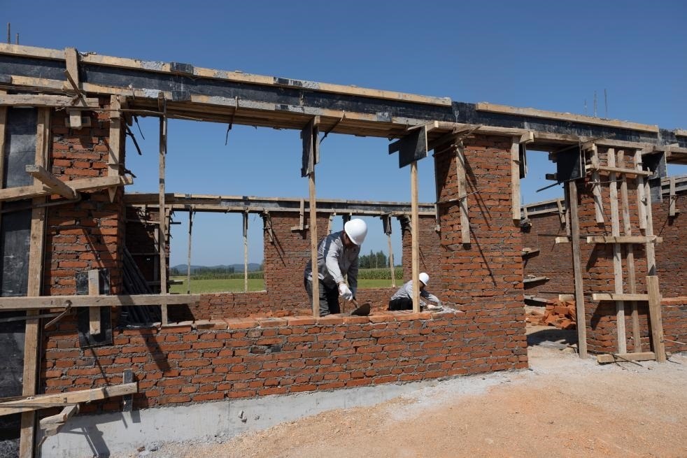 近日拍攝的黑龍江省尚志市老街基鄉(xiāng)龍王廟村。新華社記者 丁海濤 攝