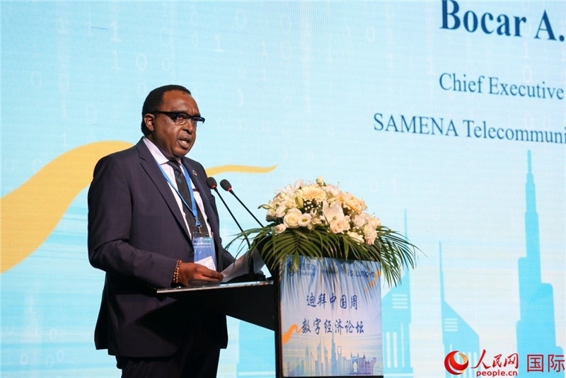 SAMENA電信協(xié)會(huì)首席執(zhí)行官博卡爾致辭。人民網(wǎng)記者任皓宇攝