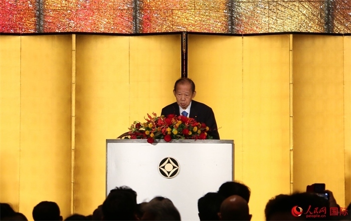 日中友好議員聯(lián)盟會長二階俊博發(fā)表致辭。人民網 許可攝