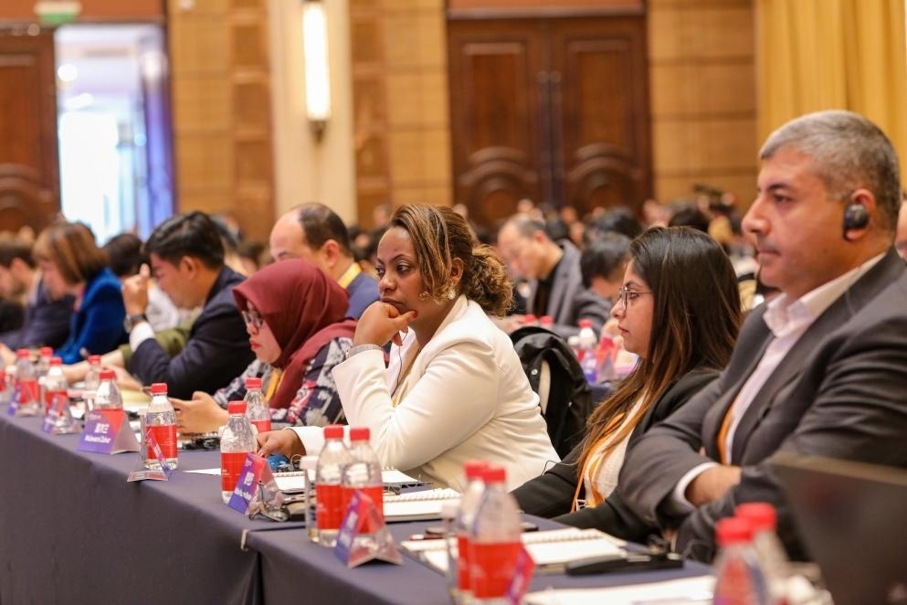 11月24日，論壇嘉賓在聆聽演講。新華社記者 辛夢晨 攝