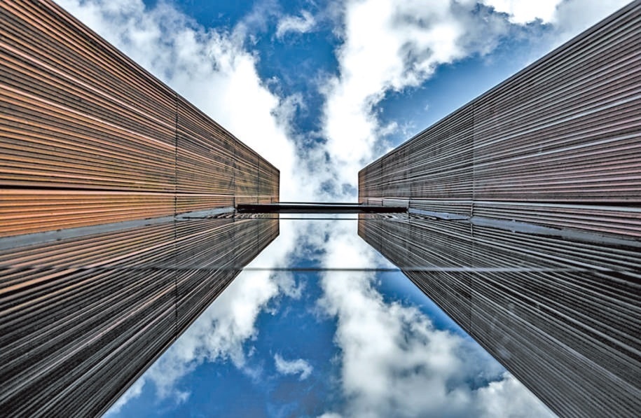  開放共享 今年9月，改造升級后的上海凝聚力工程博物館開門迎客。博物館大廳公共區(qū)域在功能提升、資源整合后，釋放更多公共服務空間，帶給市民更多新體驗。 上海某餐廳法國籍廚師 邁克爾·溫德林攝