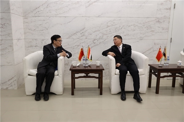 李永明同埃及趙劉慶公參會(huì)談交流。主辦方供圖