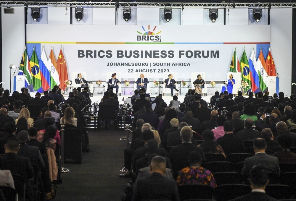 這是2023年8月22日在南非約翰內(nèi)斯堡拍攝的金磚國家工商論壇現(xiàn)場。新華社記者 李亞輝 攝