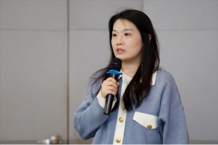 人民在線產(chǎn)品研發(fā)部主任、人民版權(quán)負(fù)責(zé)人劉曉曈發(fā)言