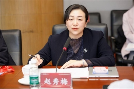 人民網(wǎng)輿情數(shù)據(jù)中心主任、人民在線總經(jīng)理趙秀梅發(fā)言