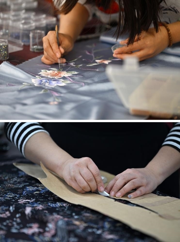 拼版照片：上圖為老美華定制車間的制衣師傅在面料上貼鉆；下圖為老美華定制車間的制衣師傅在面料上劃線（2023年12月8日攝）。天津老美華始創(chuàng)于1911年，歷史上以“千層底”布鞋聞名，是享譽(yù)津門的“中華老字號”。新華社記者 李然 攝