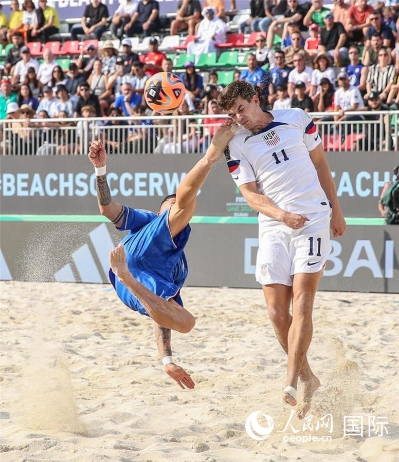 2月15日，意大利隊(duì)對(duì)陣美國(guó)隊(duì)。人民網(wǎng)塔里克·易卜拉欣攝