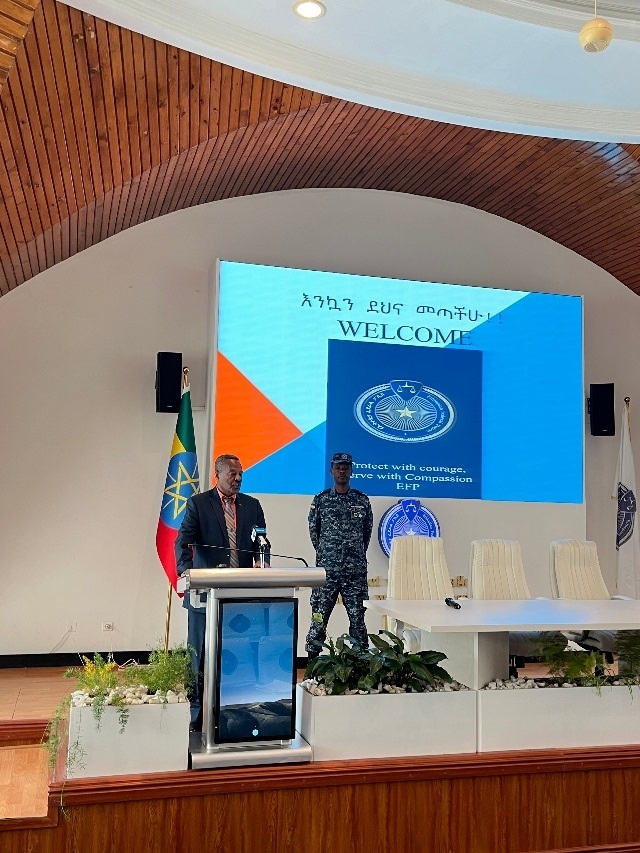 圖為埃塞警察大學(xué)校長(zhǎng)梅斯芬·阿貝貝致辭。亞的斯亞貝巴大學(xué)孔子學(xué)院供圖