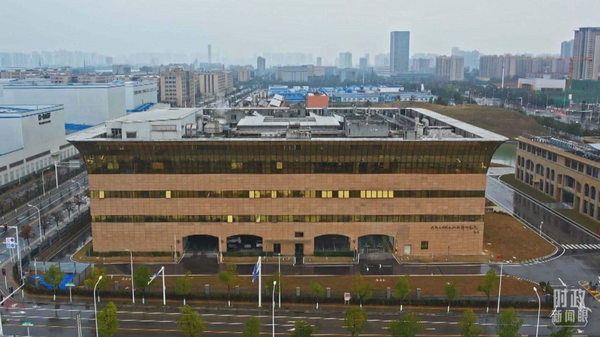 △巴斯夫杉杉電池材料有限公司。（總臺(tái)記者陳稼、楊侃拍攝）