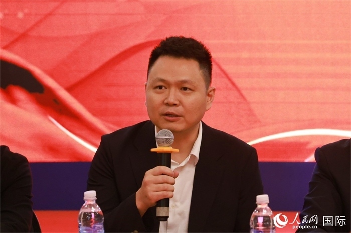 中國駐里約熱內盧總領館副總領事王尉育在座談會上致辭。人民網記者 陳海琪攝