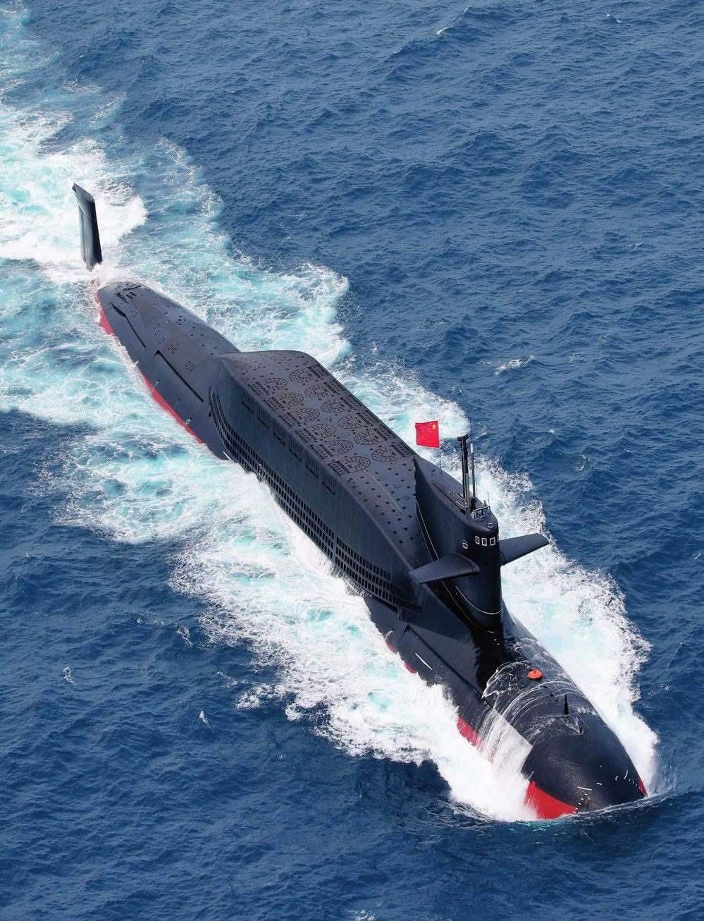 某潛艇執(zhí)行實(shí)戰(zhàn)化訓(xùn)練歸來(lái)（2018年3月攝）。周啟青攝