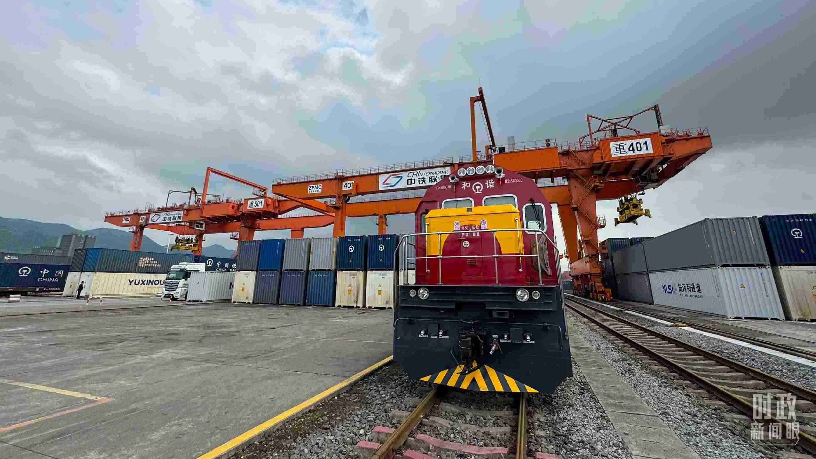 △重慶國(guó)際物流樞紐園區(qū)。（總臺(tái)央視記者許永松拍攝）