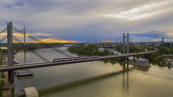 匈塞鐵路塞爾維亞境內(nèi)。中國鐵路國際有限公司供圖
