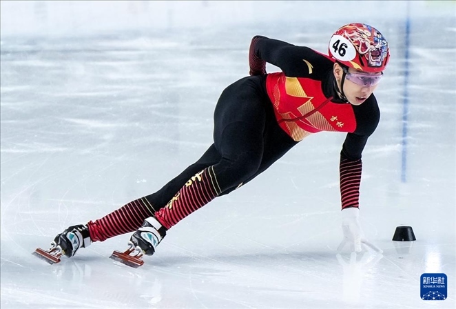 2024年2月18日，第十四屆全國冬季運動會短道速滑（公開組）男子1000米決賽，孫龍奪得冠軍，圖為吉林隊選手孫龍在比賽中。新華社記者 李博 攝