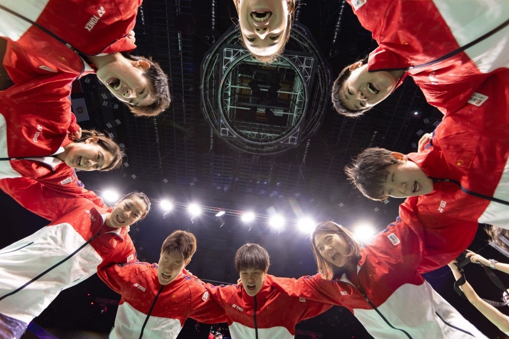 5月5日，中國隊(duì)在賽前互相鼓勵(lì)。新華社記者 江宏景 攝