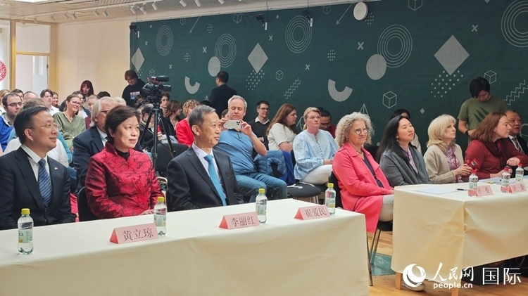 “漢語橋”瑞典賽區(qū)預選賽現(xiàn)場。人民網(wǎng)記者 殷淼攝