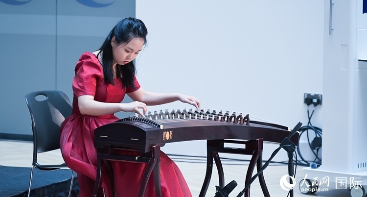 中英/北愛教育合作論壇現(xiàn)場。