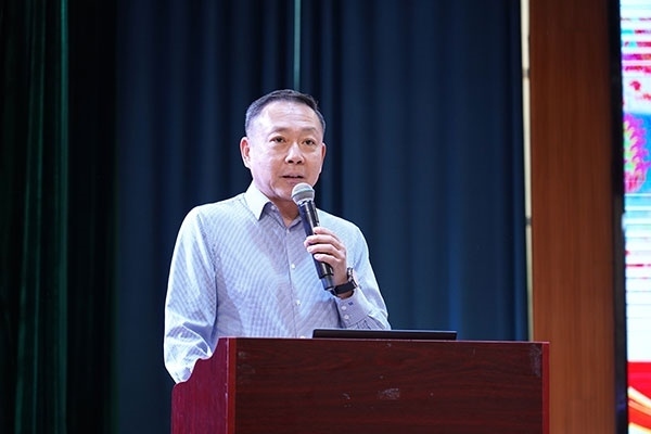 北京大鸞翔宇慈善基金會理事長、周恩來侄外孫沈清講述周恩來的讀書故事。