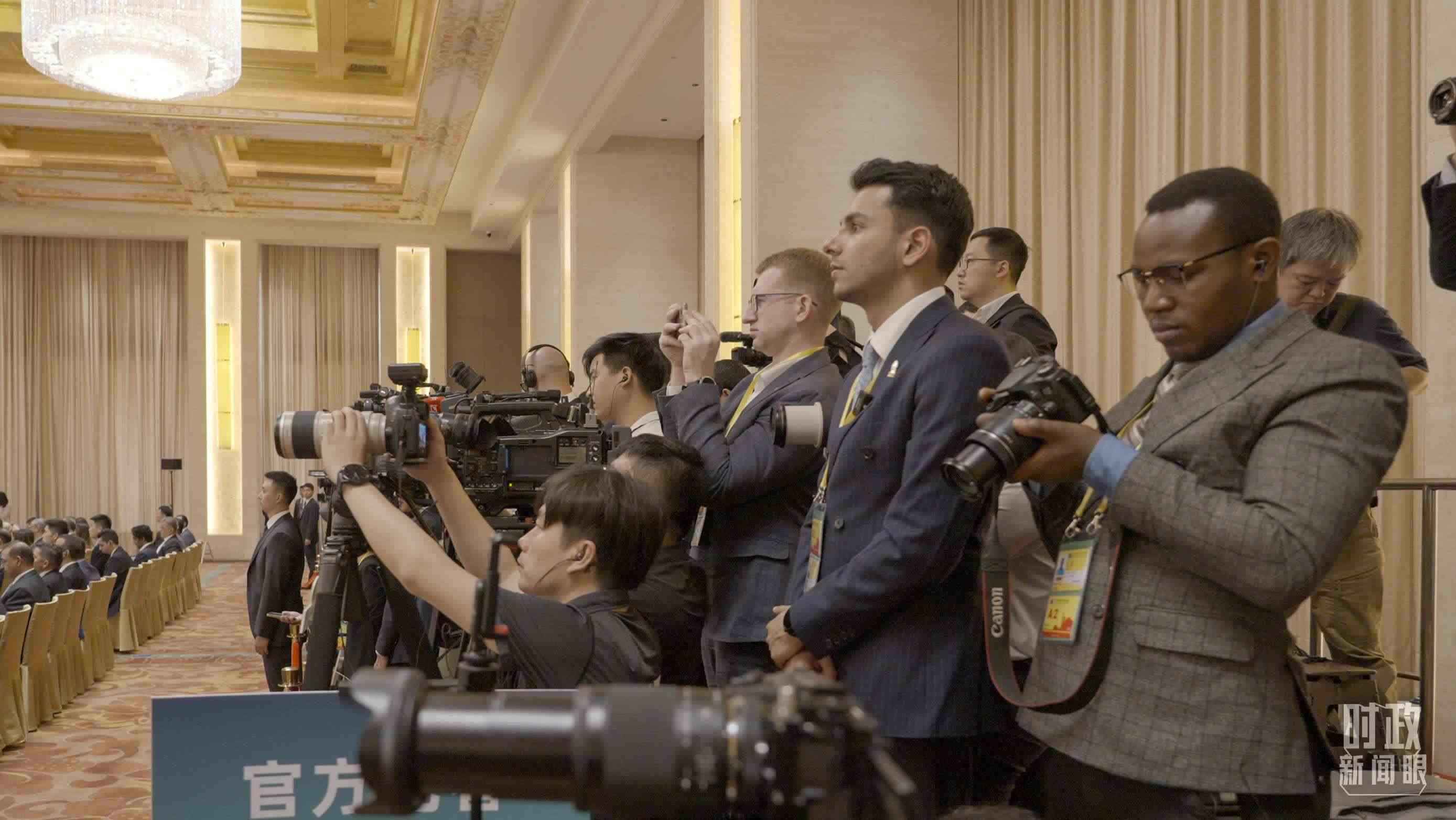 △現(xiàn)場(chǎng)媒體區(qū)。（總臺(tái)央視記者彭漢明拍攝）