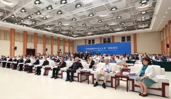 6月12日，“中國新疆的歷史與未來”國際論壇在喀什舉辦。（圖片來源：民族畫報）