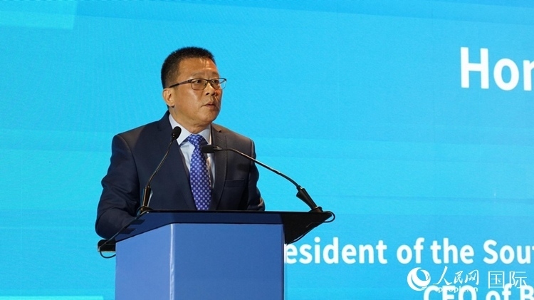 張朝陽(yáng)會(huì)長(zhǎng)致辭。人民網(wǎng) 劉暢攝