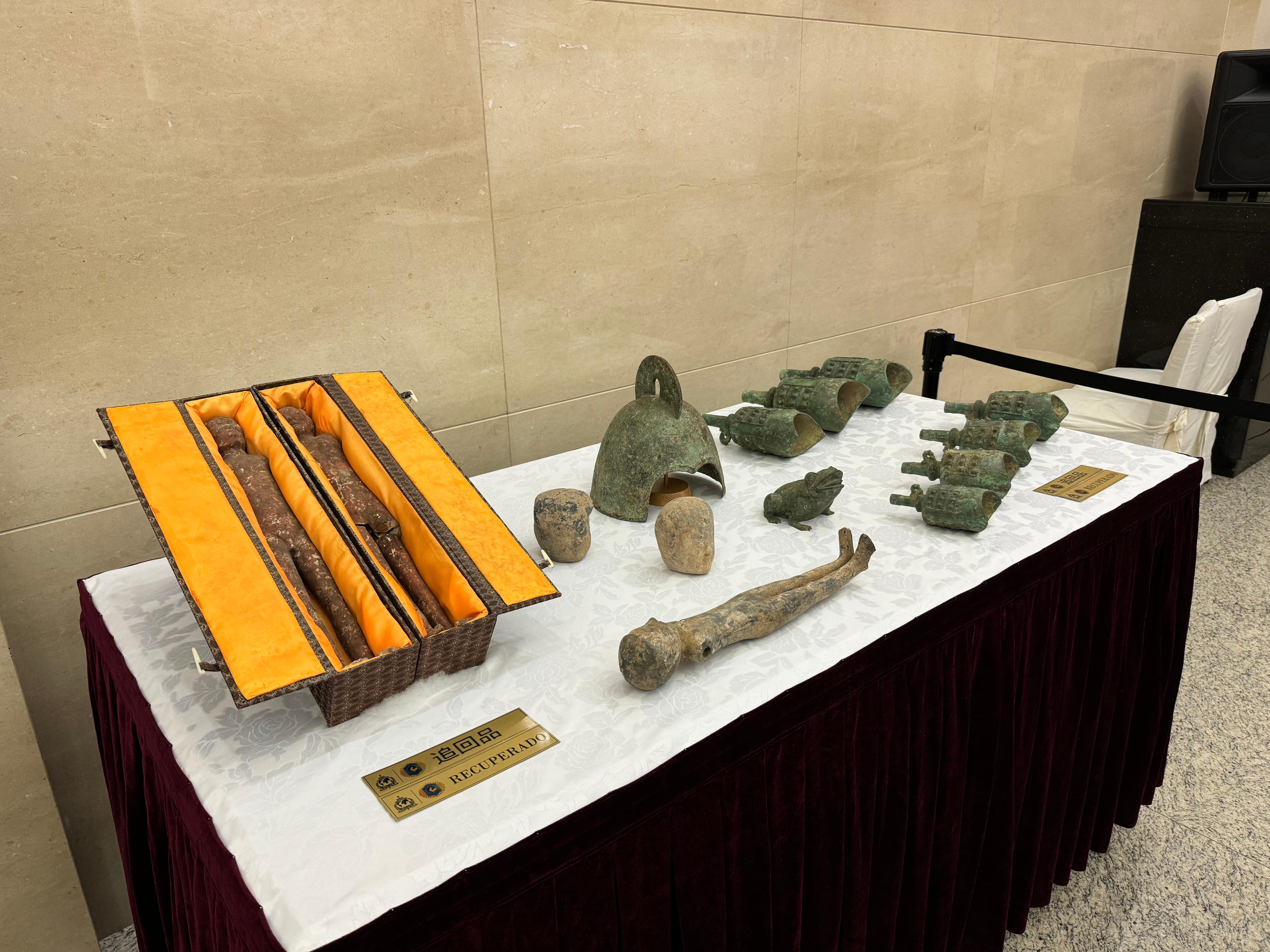 阿根廷返還的14件文物藝術(shù)品。國家文物局供圖