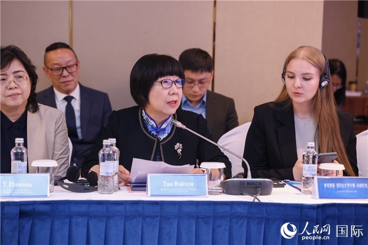 人民網(wǎng)監(jiān)事會主席唐維紅在發(fā)布儀式上致辭。人民網(wǎng)記者任皓宇 攝