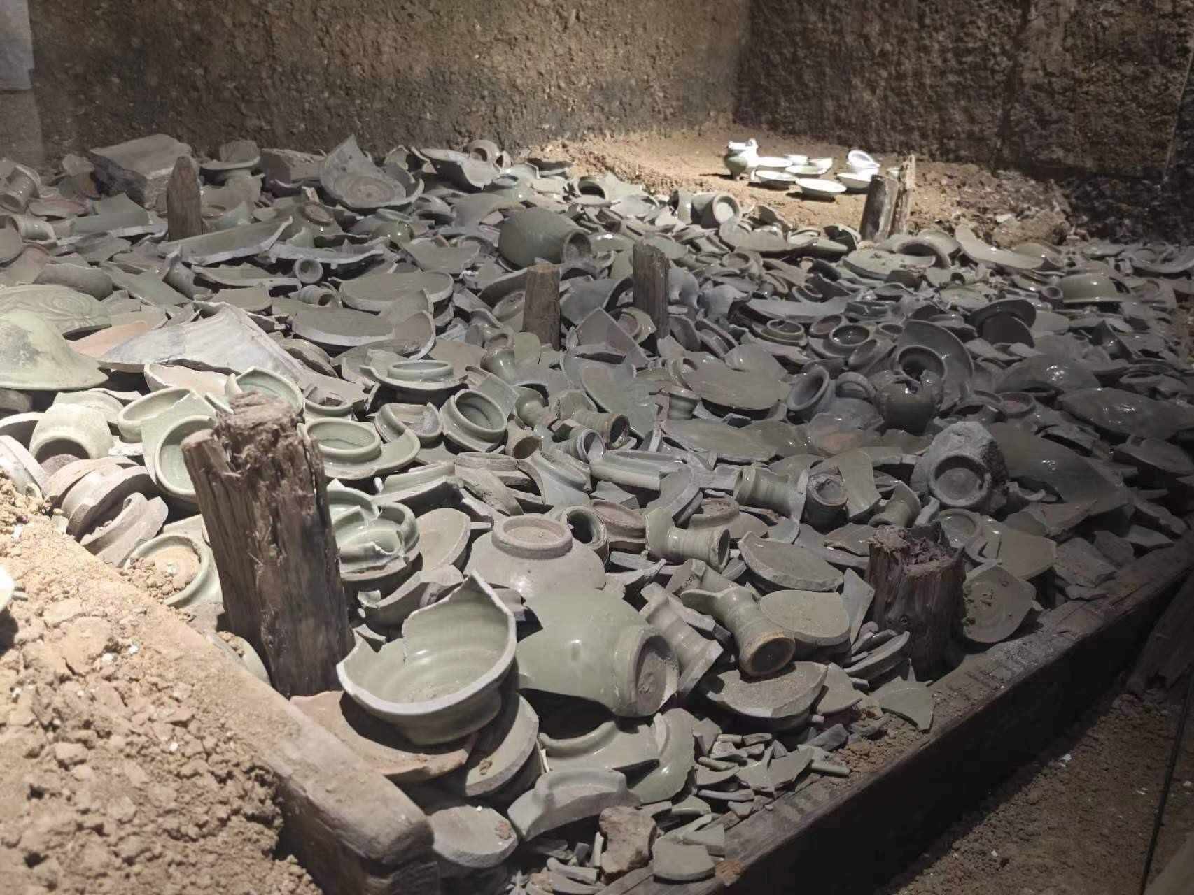 經(jīng)過“質(zhì)檢”的瓷器碎片。人民網(wǎng)記者 黃鈺攝