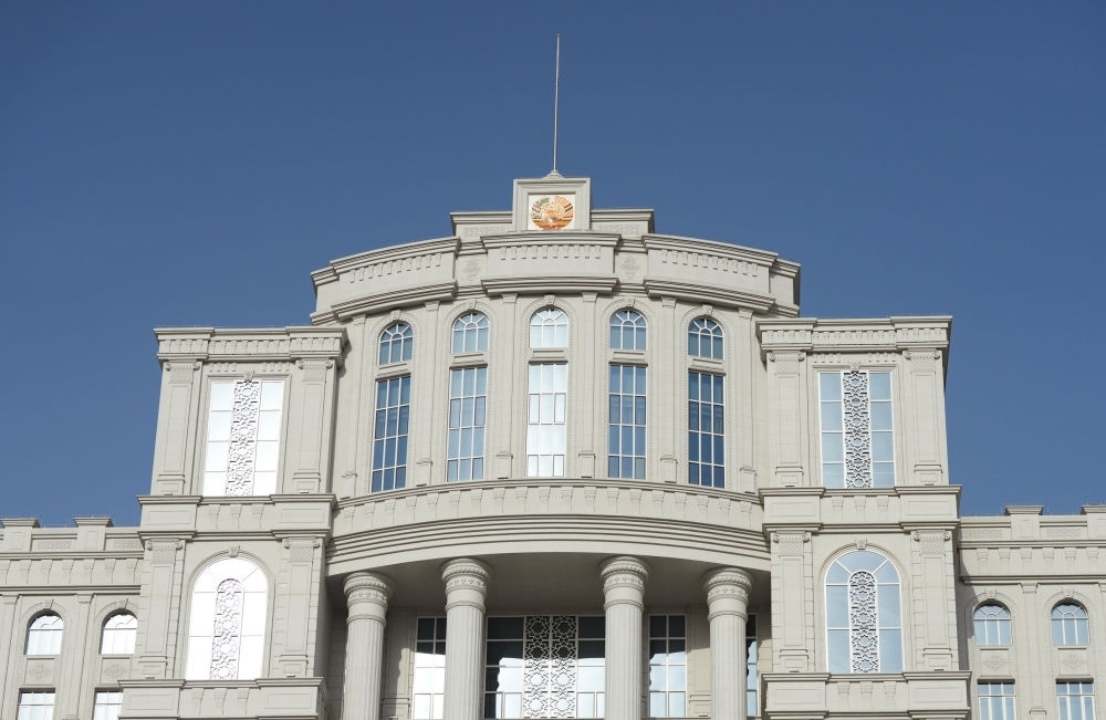 這是在杜尚別拍攝的塔吉克斯坦政府大樓。