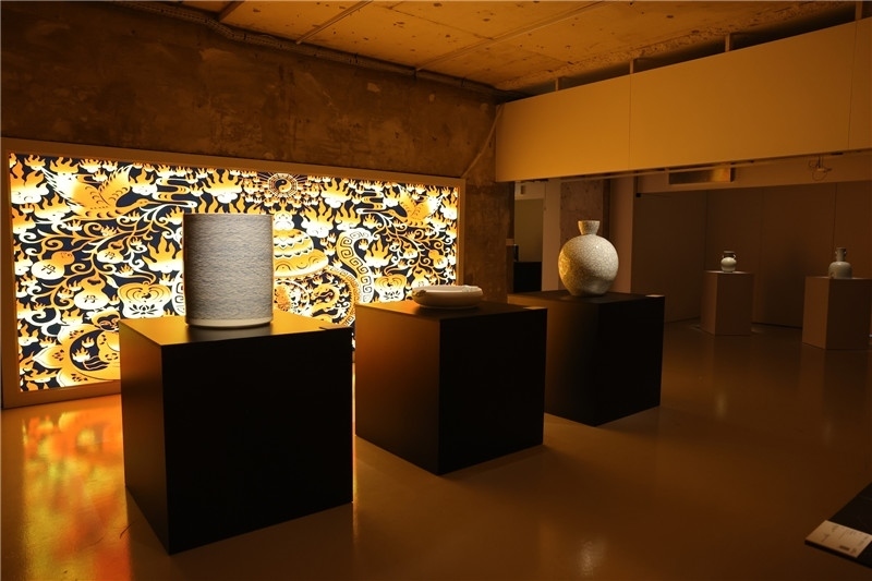 《新生萬物-中國非遺與當(dāng)代設(shè)計展》展廳。陽光媒體集團(tuán)供圖