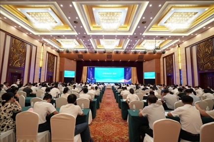 第十六屆海峽論壇·海峽兩岸職業(yè)教育論壇活動(dòng)現(xiàn)場(chǎng)(人民網(wǎng)記者 崔競(jìng)文攝)