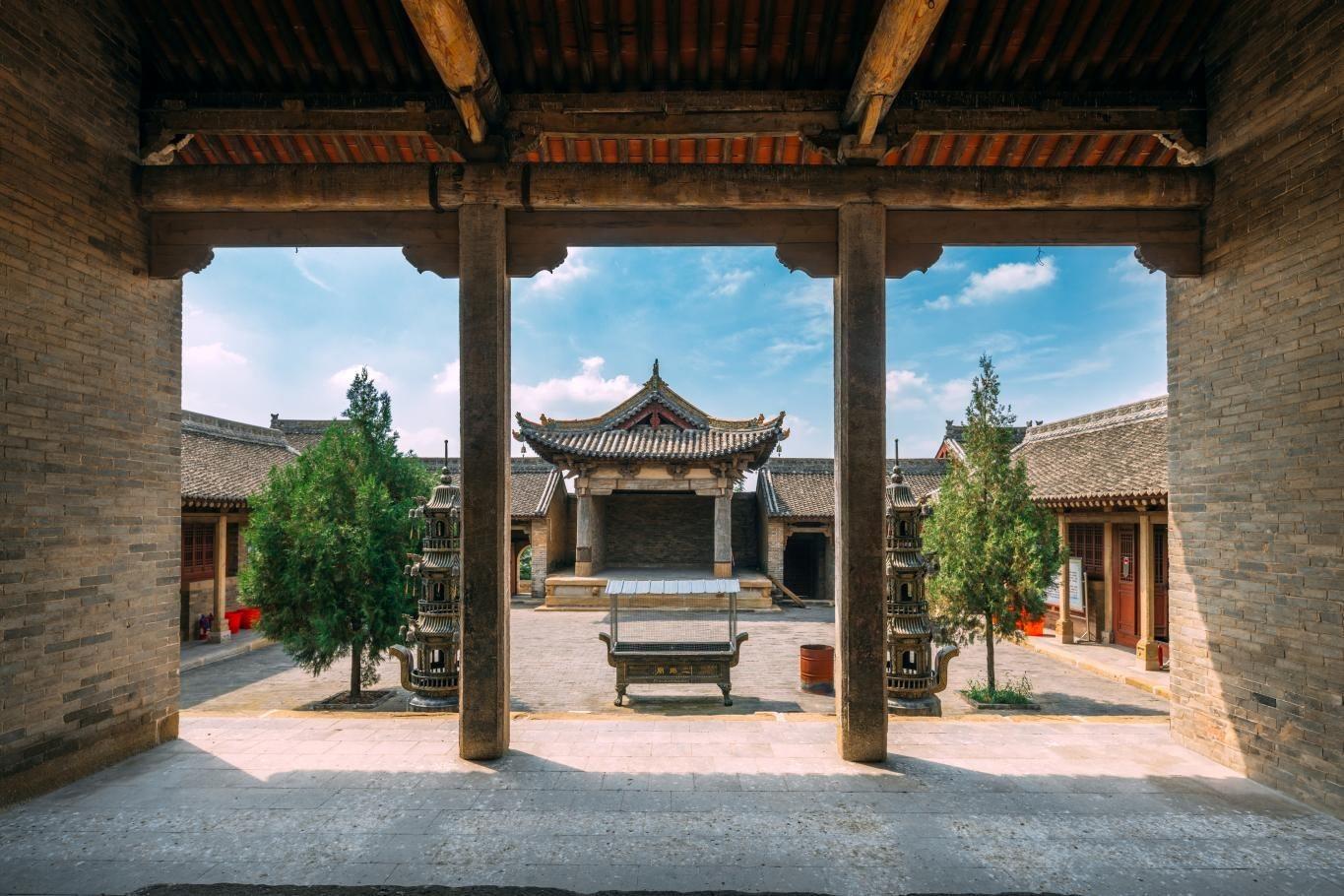 高平市王報村二郎廟金代戲臺。蘇唐詩攝