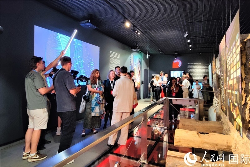 金磚國家城市主題攝影展現場。人民網記者 于宏建攝