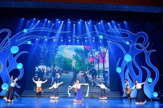 第十屆“歡動北京”開幕，12國青少年向未來問好